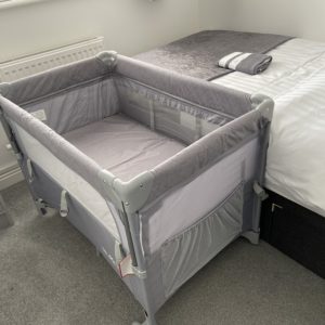 Stony Apartment - Cot