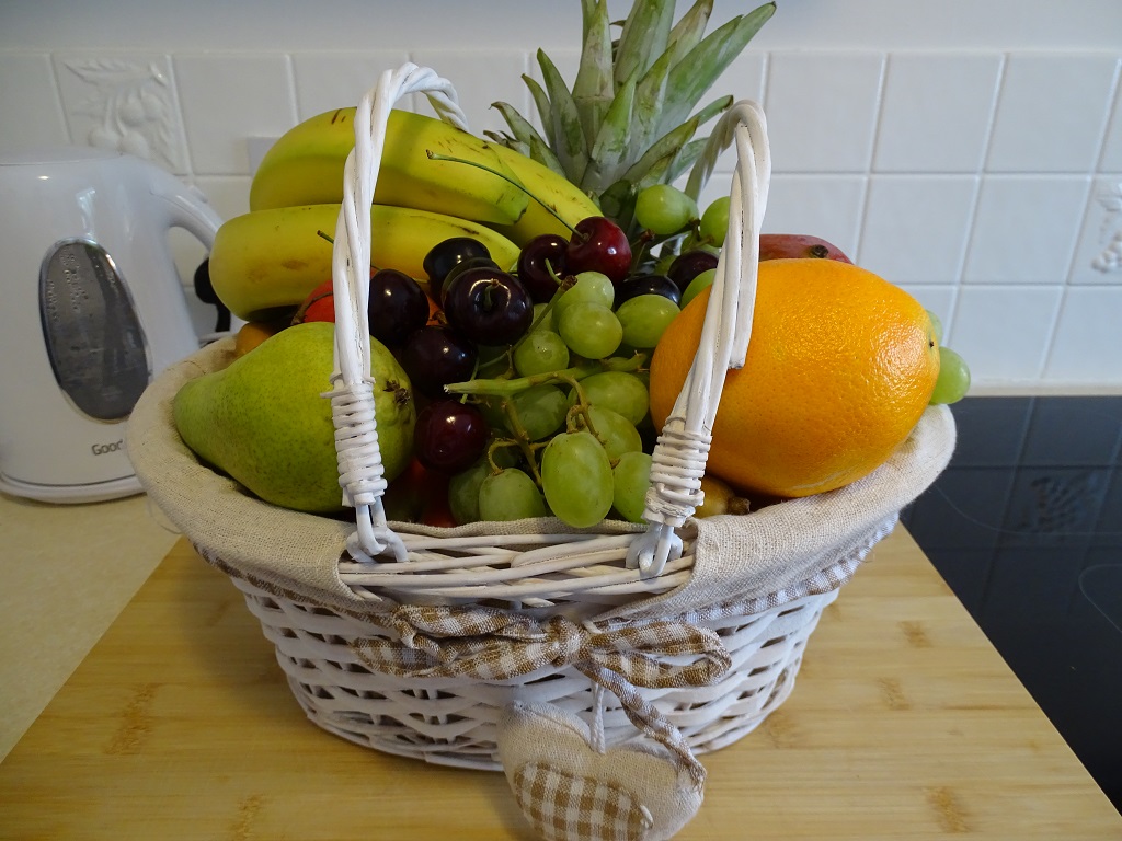 Stony Apartment - Daily Fruit